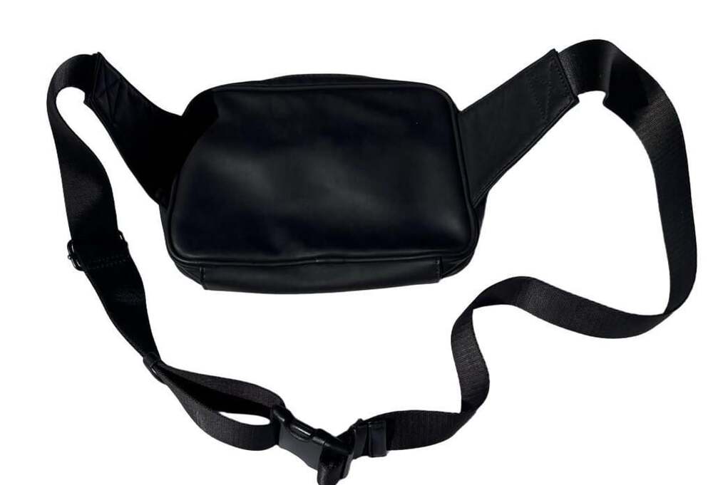 Guess Bag. - Picture 5 of 5